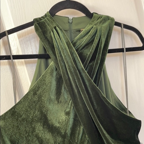 Taylor Green Halter High Low Maxi Gown - Picture 4 of 9